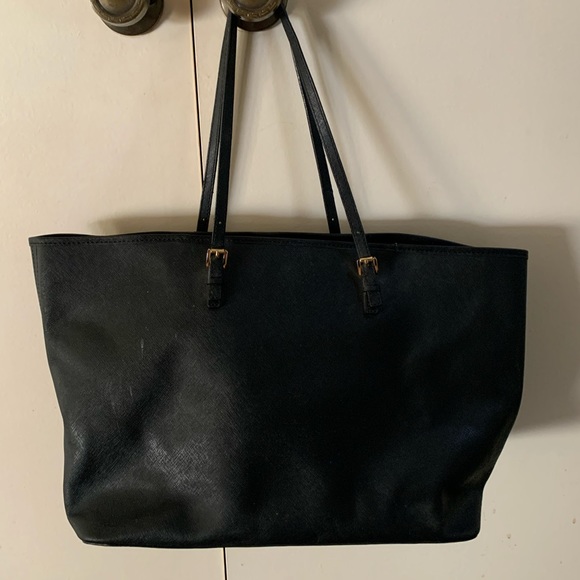 Michael Kors Black Saffiano Leather Jet Set Tote - Picture 3 of 5